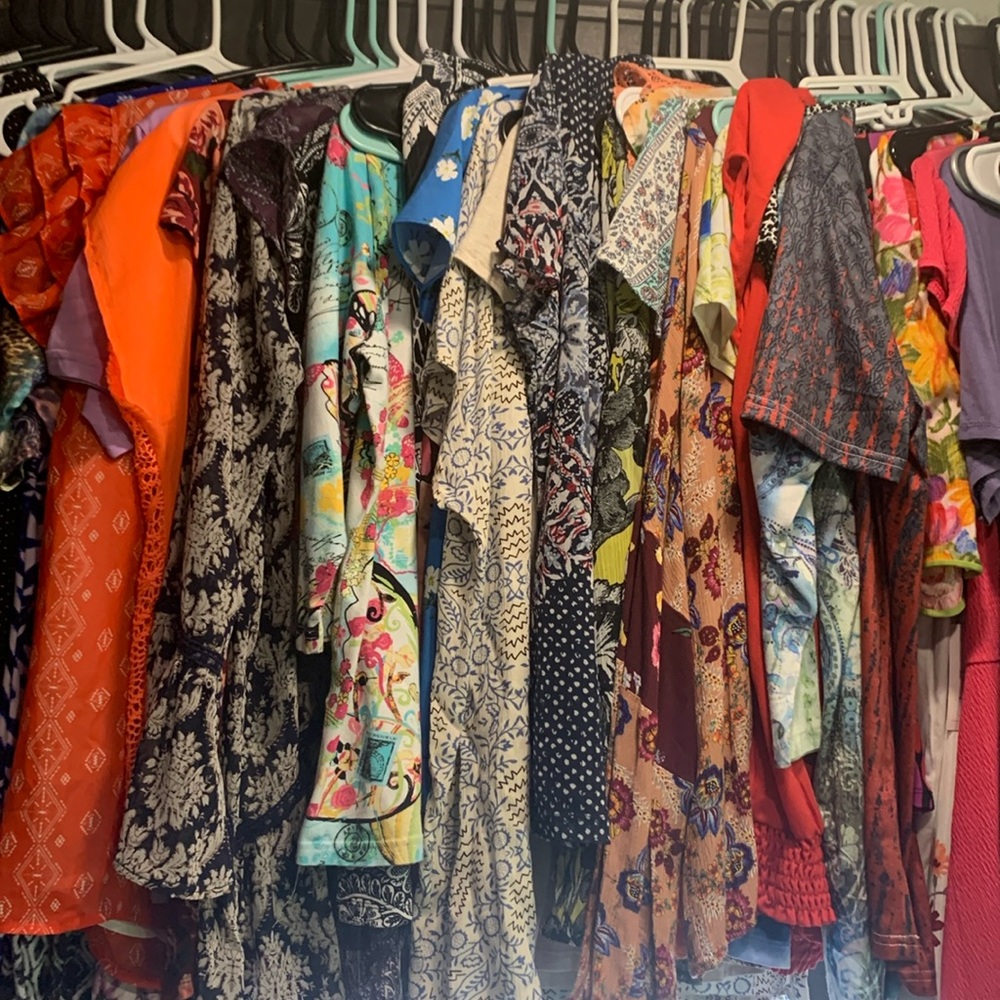 Large Tops Live Show